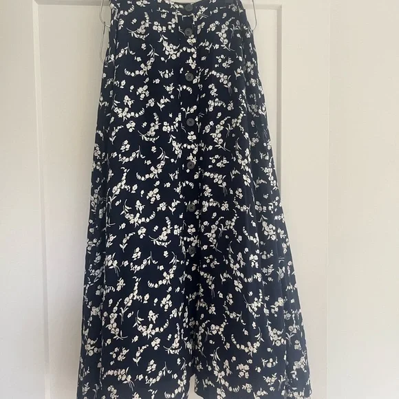Gap button down floral maxi skirt - Picture 2 of 5